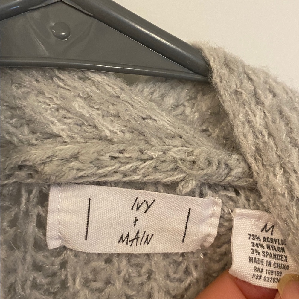 Cardigan - Picture 2 of 5